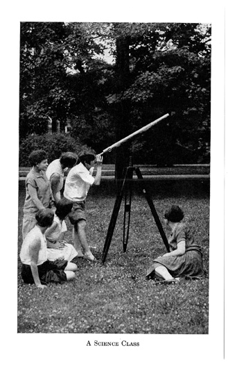 Science class at the Bryn Mawr Summer School